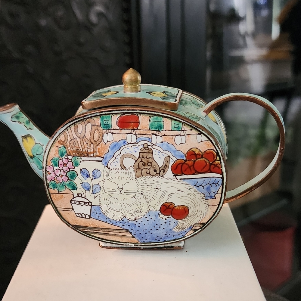 Kevin Chen Cloisonne Artistic Teapot with Cat Design - Picture 2 of 6